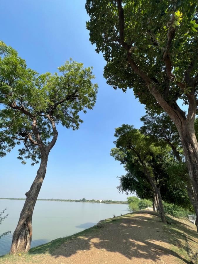 ฟอร์ท บาร์ลิ โฮเต็ล Hotel Barli ภายนอก รูปภาพ