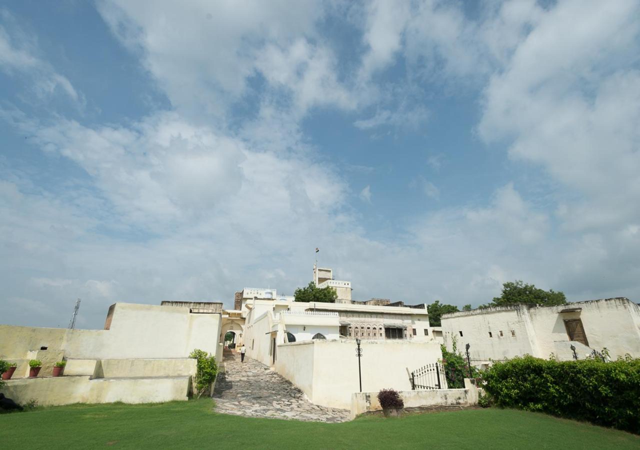 ฟอร์ท บาร์ลิ โฮเต็ล Hotel Barli ภายนอก รูปภาพ