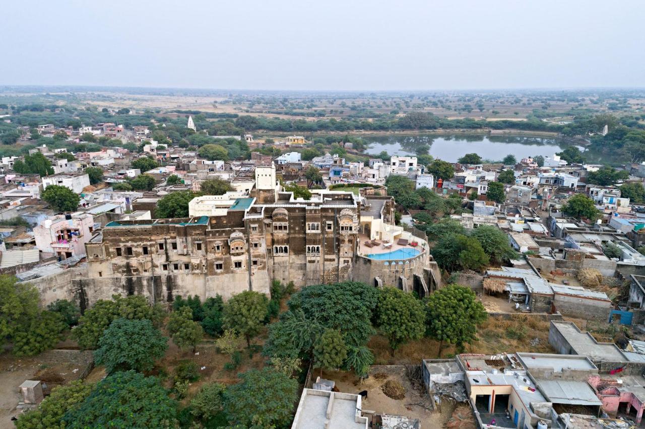 ฟอร์ท บาร์ลิ โฮเต็ล Hotel Barli ภายนอก รูปภาพ